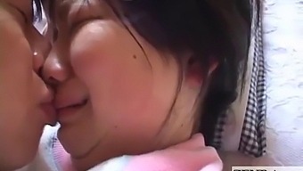 日本女学生给英语老师热情的口交