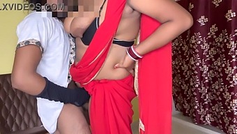 Kamvali Bay, The Curvy Indian Milf