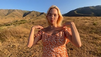 Big Ass Asian Babe Gets Pounded In The Wild