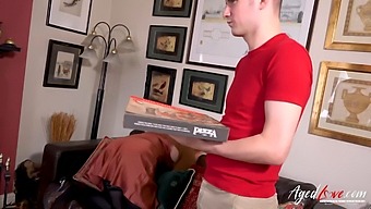Agedlove'S Pizza Delivery Girl Gets Tipped With A Creampie