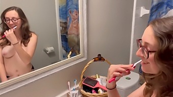 Teen Babe Gives A Sloppy Blowjob Before Starting Work