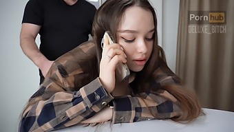 Horký Telefonát Ruské Teenky Se Změní V Divokou Sexuální Seanci Se Svým Nevlastním Bratrem.